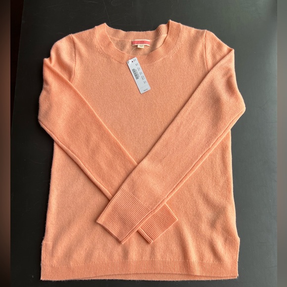 J. Crew Sweaters - NWT J.Crew Cashmere Sweater.  Sz  XXS, side slits.  Tangerine/Orange Creamsicle.